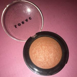 Lorac baked blush in plush